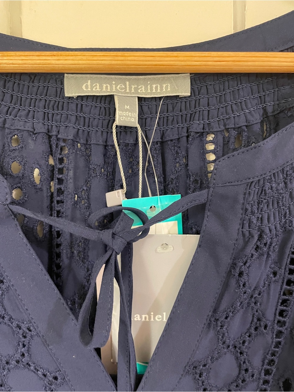Daniel Rainn Pale Sky Wilcox Navy Blue Eyelet Boho Blouse Top NWT - Size M - Picture 3 of 3